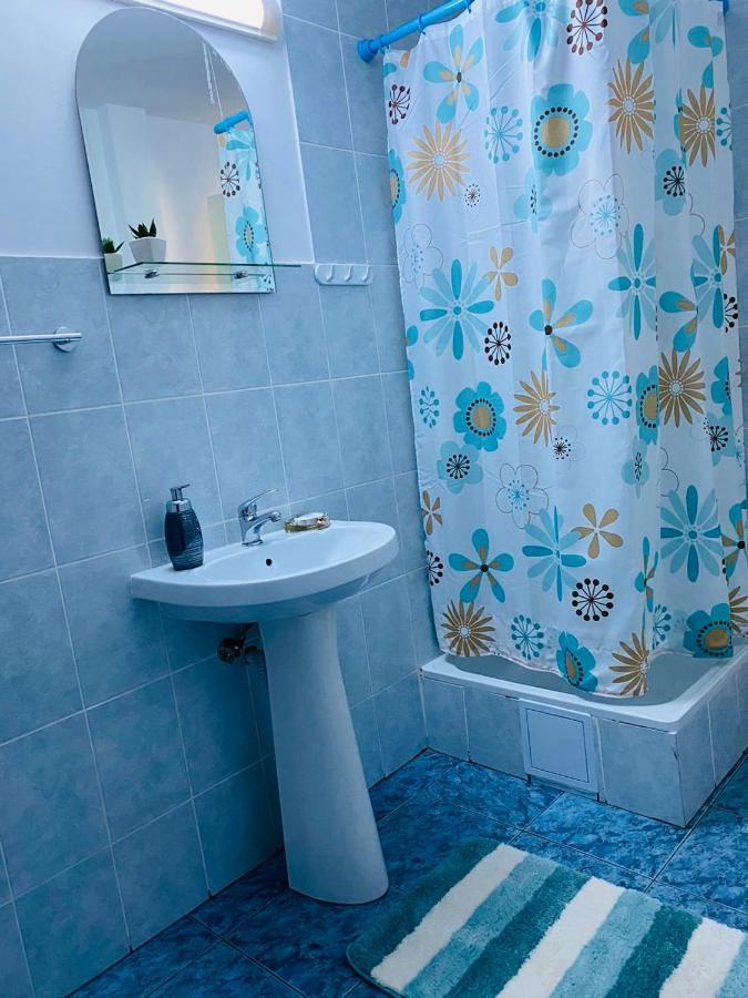 Vila Tara Hategului Exteriör bild